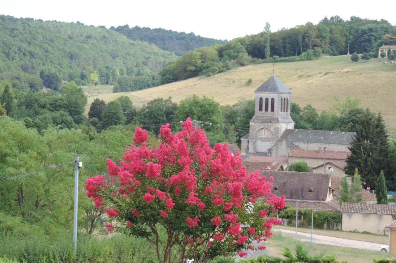 Le Jardin Des Paons Bed and Breakfast Issac Buitenkant foto